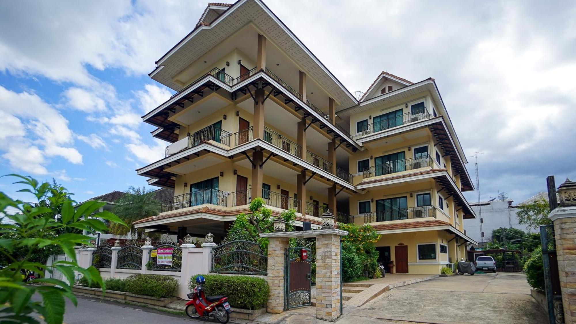 チエンマイ Laph Kham Houseアパートホテル エクステリア 写真