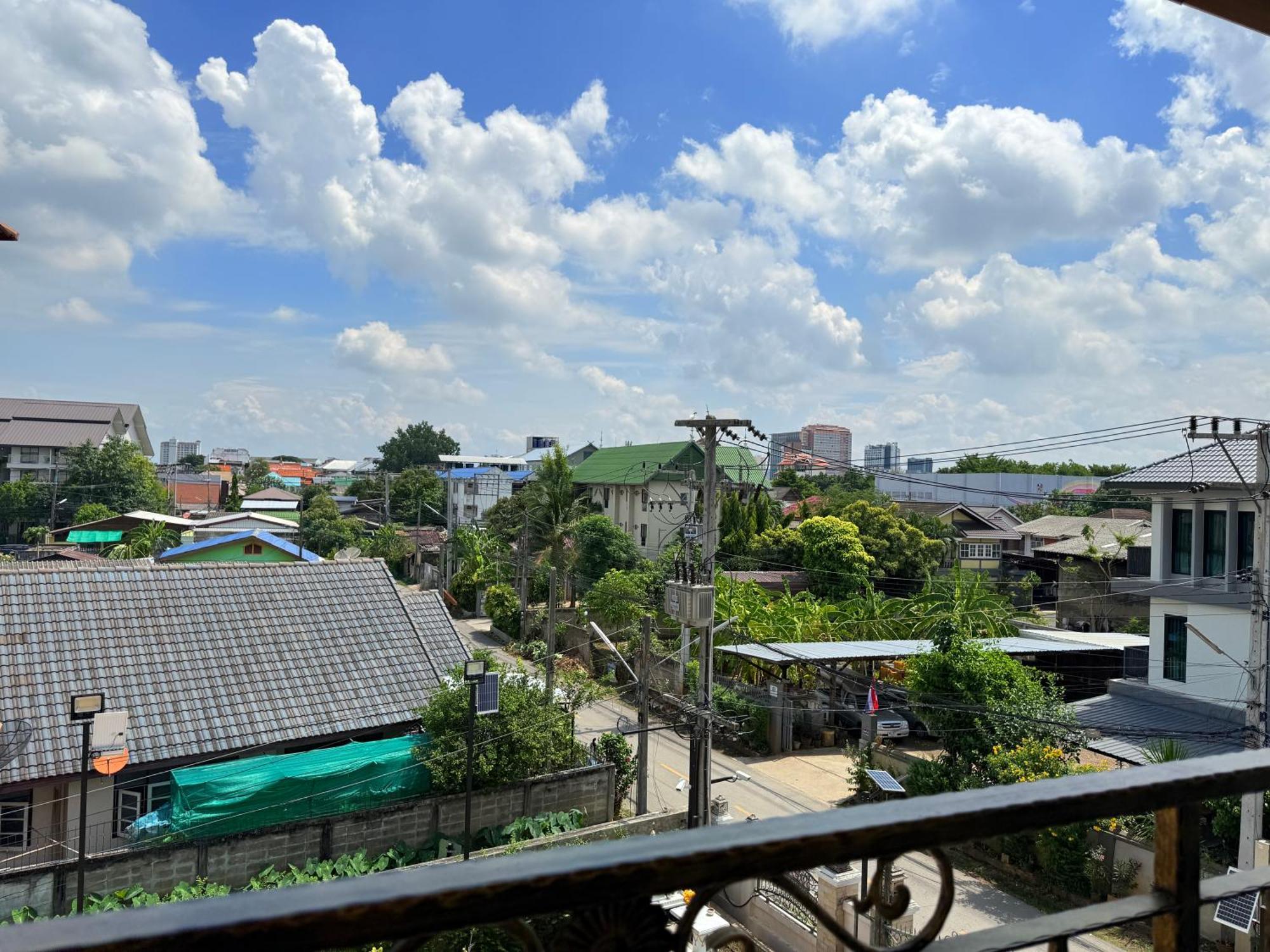 チエンマイ Laph Kham Houseアパートホテル エクステリア 写真